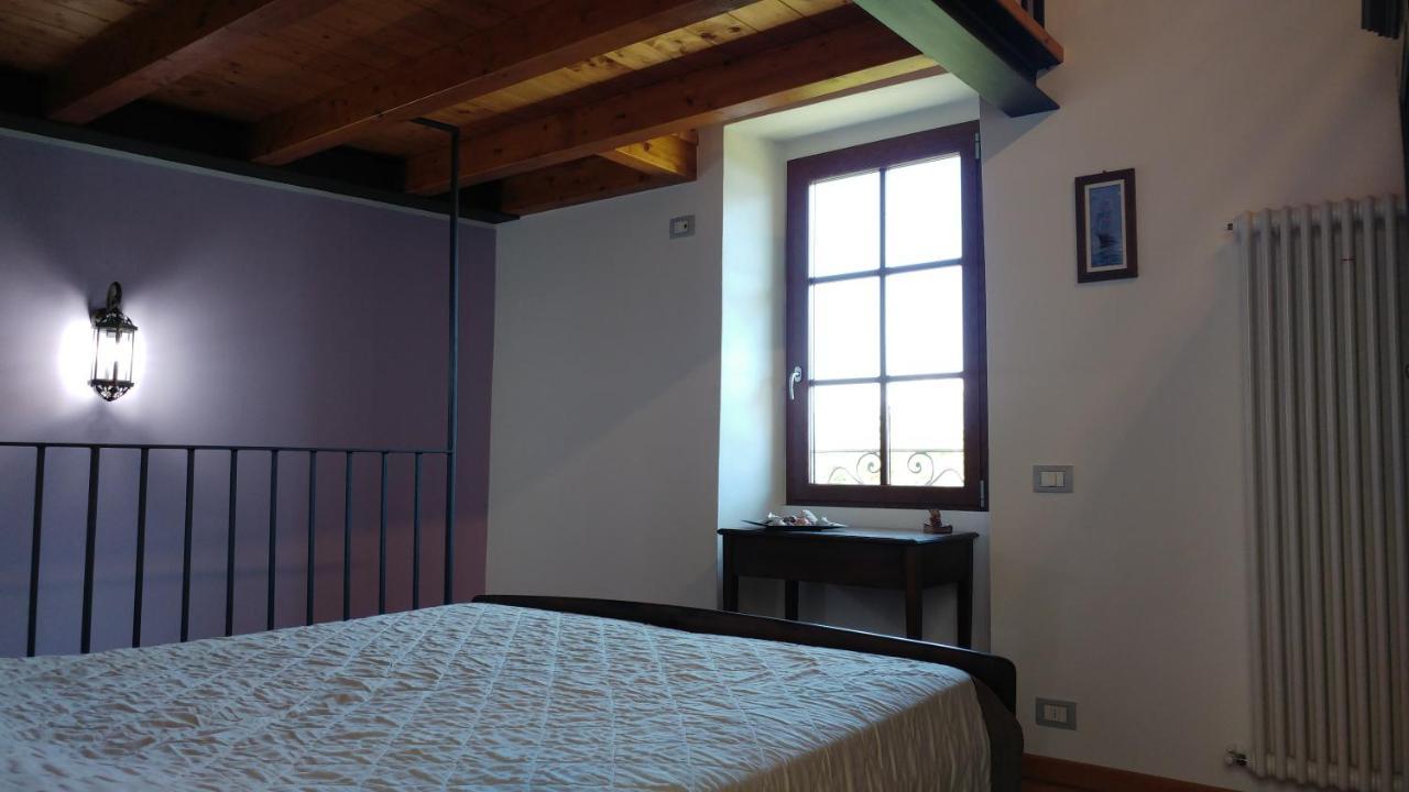 La Casa Delle Fate Villa Cremia ภายนอก รูปภาพ