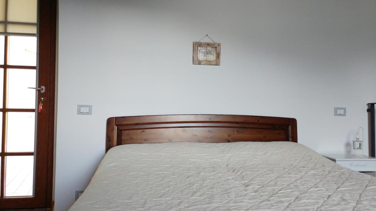 La Casa Delle Fate Villa Cremia ภายนอก รูปภาพ
